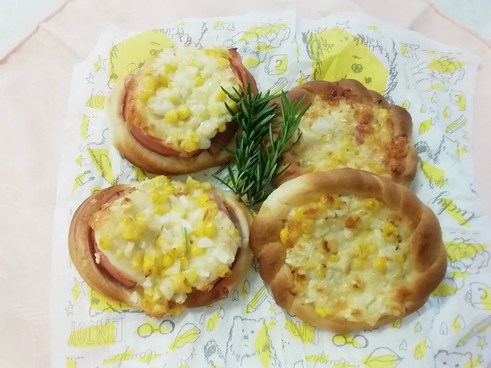 【抽選】スイートコーンdeチーズマヨパン