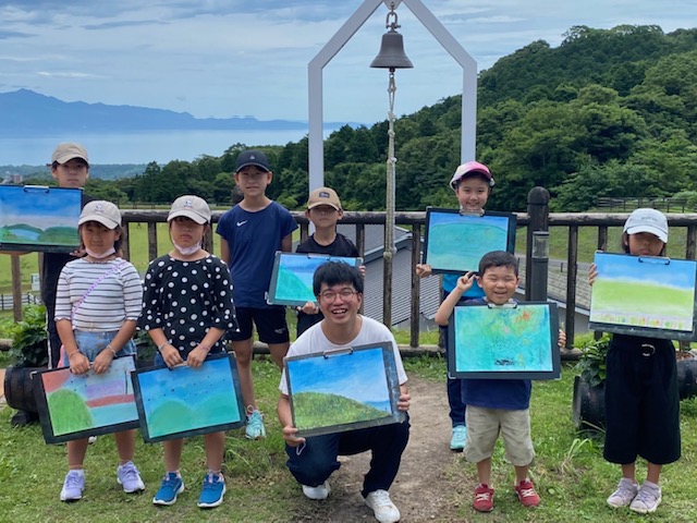 「ヒマワリを描く」アーティスト『わかまつごう』さんと"パステルアート"体験