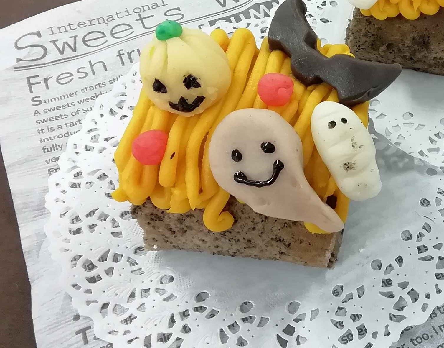 （平日Ver.）ハロウィンロールケーキ