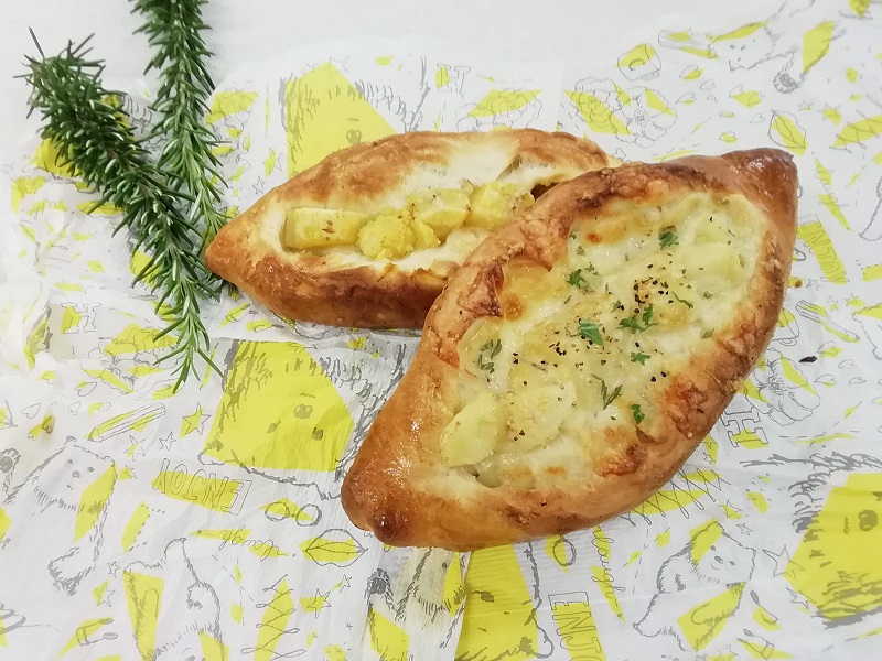 おいもゴロゴロパン