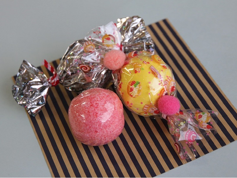 キャンディー型バスボムづくり
