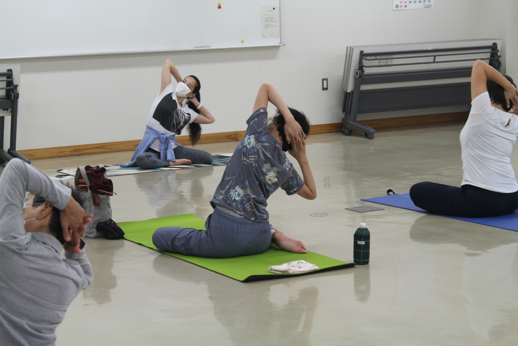 デトックスヨガ