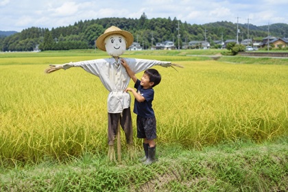 かかしづくり体験