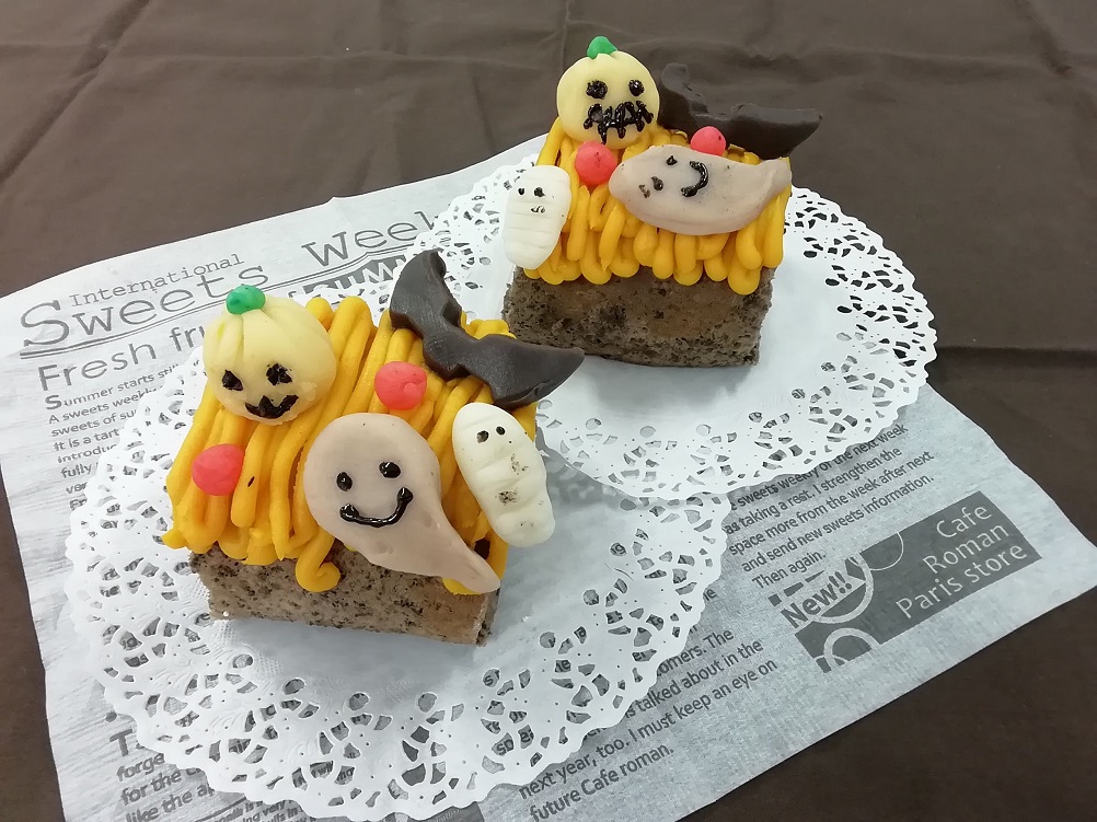 ハロウィンロールケーキ
